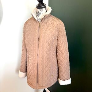 Quilted tan jacket. Size Large. Sherpa lined cuffs/collar. Excellent condition.